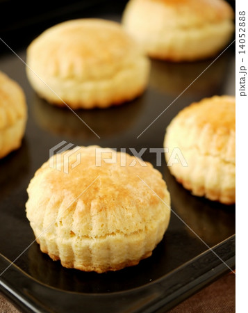 ビスケット　焼きたて（縦位置） 14052888