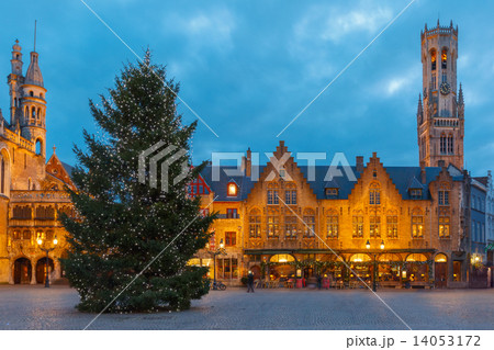 Cityscape with the Christmas Burg Square in Bruges 14053172