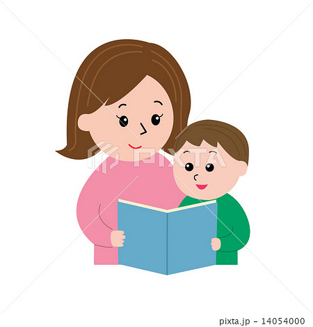 小さな男の子に本を読むママ 14054000