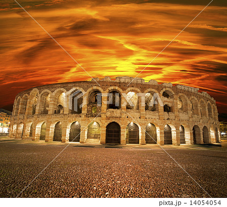 Arena of Verona at Sunset - Italy Arena of Verona at Sunset - Italy 14054054