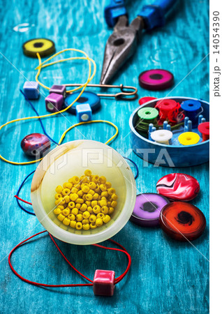 crafts with beads crafts with beads 14054390
