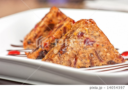 Fruit bread 14054397