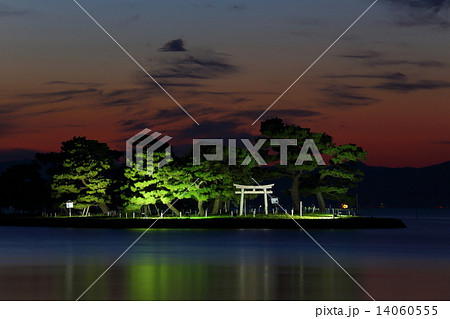 宍道湖　夕暮れの嫁ヶ島 14060555