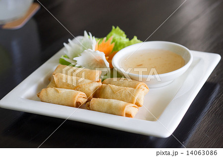 Fried Chinese Traditional Spring rolls food 14063086