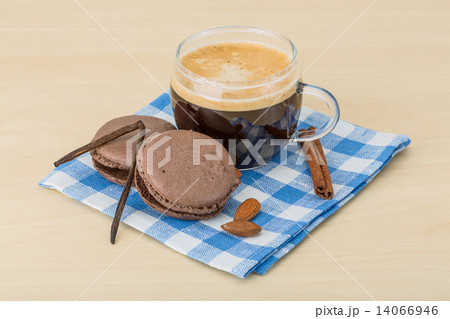 Coffee with macaroons Coffee with macaroons 14066946