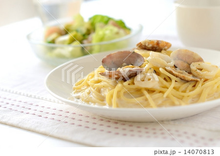 シーフードのクリームパスタ 14070813