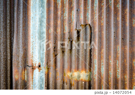 Rusted galvanized iron plate 14072054