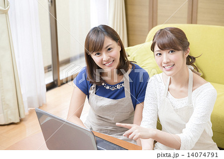 主婦　友達　ライフスタイル 14074791