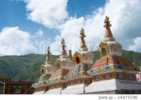 中国・青海省玉樹　ジャナマニ　チョルテン 14075296