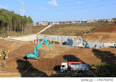 町の工事現場風景 14076040