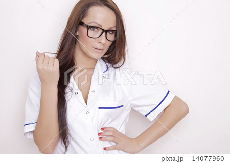 Confident professional doctor 14077960