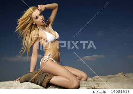 beautiful blonde woman in white bikini beautiful blonde woman in white bikini 14081918