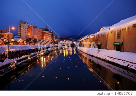 雪明りの路 14095702