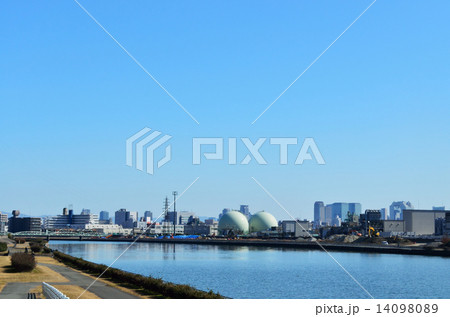 神崎川　大豊橋から川上側の風景 14098089