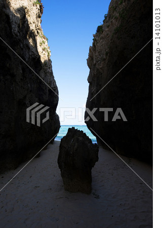 沖縄の海・ワルミ 14101013