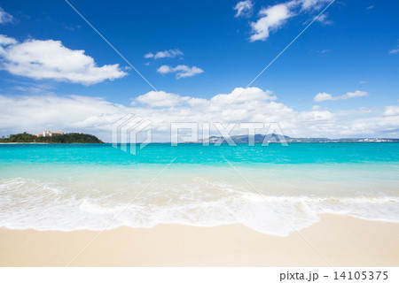 沖縄のビーチ・喜瀬ビーチ 14105375