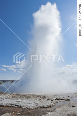 Geyser blow in Iceland 14105496