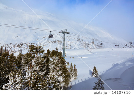 Mountain ski resort Obergurgl Austria Mountain ski resort Obergurgl Austria 14107310