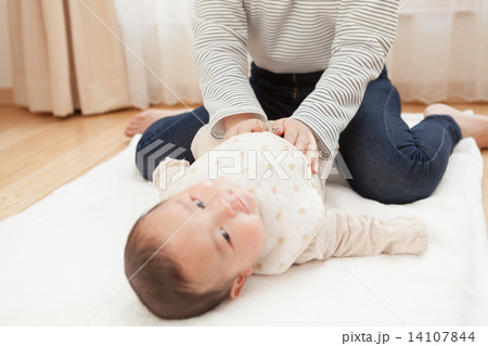 strong woman 6 months old strong woman 6 months old 14107844