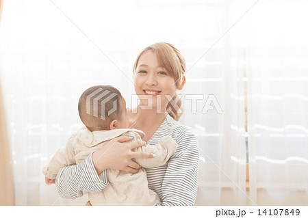 strong woman 6 months old strong woman 6 months old 14107849