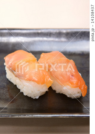おいしい赤貝の握り おいしい赤貝の握り 14108437