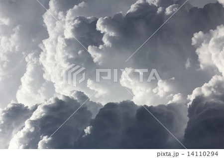 Closeup storm clouds 14110294