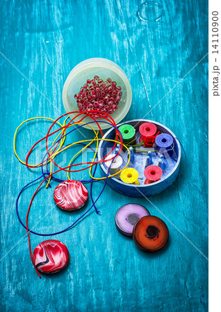 crafts with beads crafts with beads 14110900