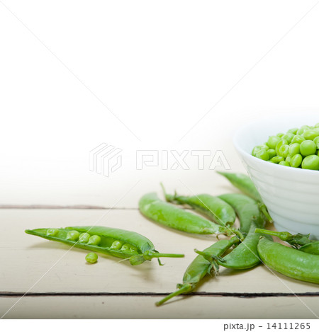 hearthy fresh green peas hearthy fresh green peas 14111265
