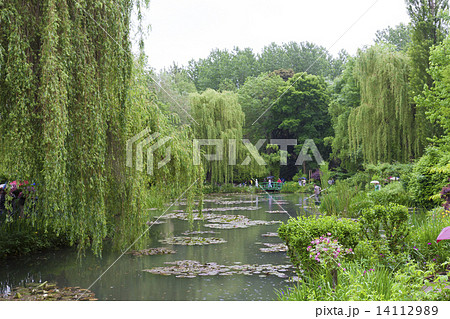 ［パリ近郊観光名所］クロード モネの家 ジヴェルニーの庭の池　日本風庭園［MAISON ET JARDIN DE MONET］ 14112989