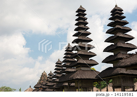 バリ　寺院の塔メル　タマン・アユン 14119581
