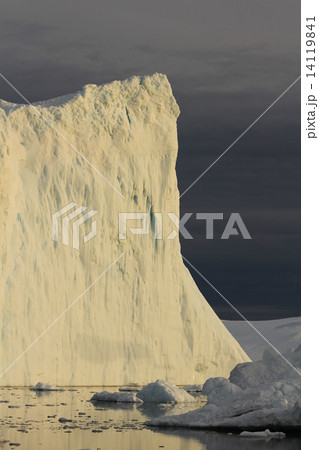 グリーンランド氷河白夜クルーズ(Glaciers in Greenland - the midnight sun tour) グリーンランド氷河白夜クルーズ(Glaciers in Greenland - the midnight sun tour) 14119841