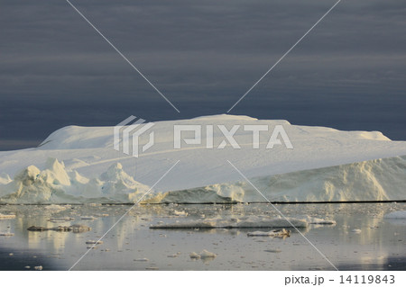 グリーンランド氷河白夜クルーズ（Glaciers in Greenland - the midnight sun tour) 14119843