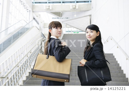 ビジネスウーマン 14125221