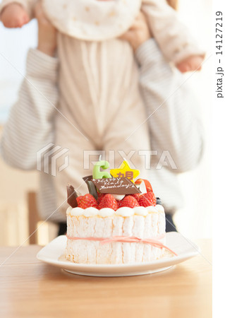 strong woman strong woman 14127219