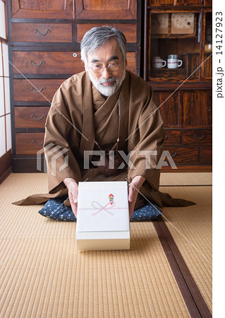 シニアの男性　　 14127923