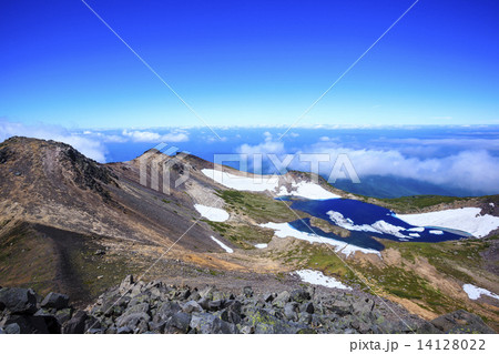 夏の乗鞍岳の権現池 14128022