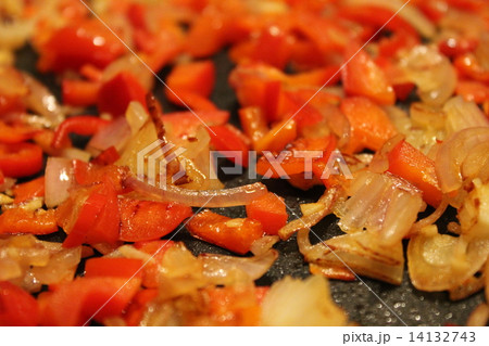 Sauteed Onions & Red Pepper 14132743