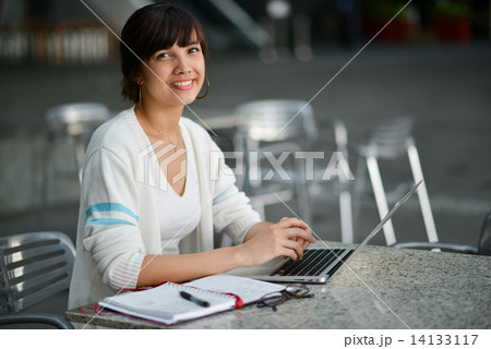 Young female pan-asian student in campus 14133117