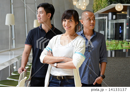 Young adults in campus 14133137