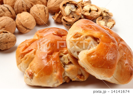 クルミパン 14141674