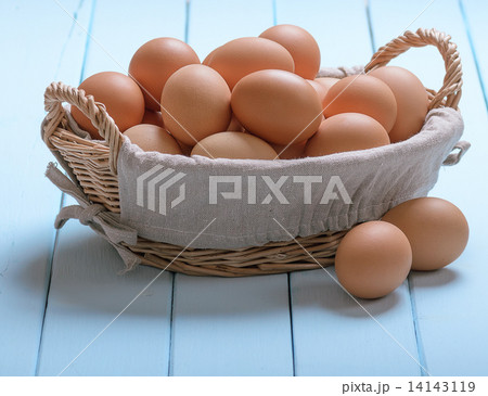 Eggs in a basket 14143119