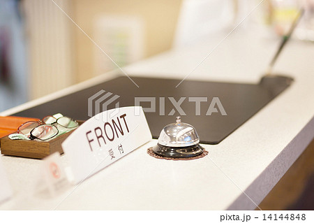 ホテルのフロントカウンター 14144848