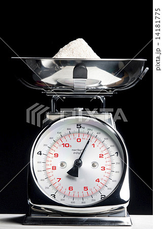 kitchen scales with flour kitchen scales with flour 14181775