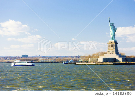 Liberty Island and Statue of Liberty, New York, USA Liberty Island and Statue of Liberty, New York, USA 14182300