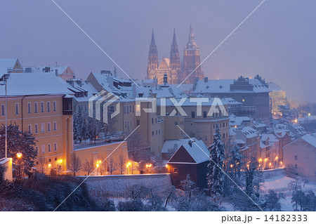 Hradcany in winter, Prague, Czech Republic 14182333