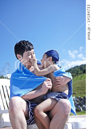 家族と夏休み 14184733