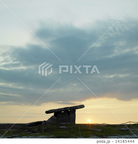 Poulnabrone Dolmen, Burren, County Clare, Ireland 14185444