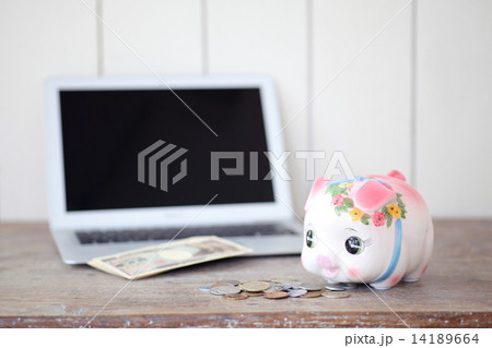 お金とパソコンとピギーバンク 14189664