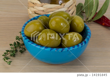 Green olives 14191845