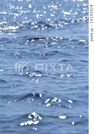 沖縄のキラキラ海面 沖縄のキラキラ海面 14193928